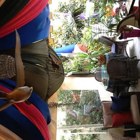 Bed & Breakfast Giardini Di Marzo