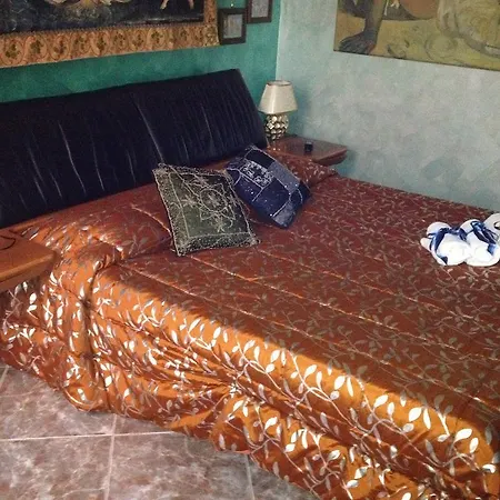 Bed & Breakfast Giardini Di Marzo 3*