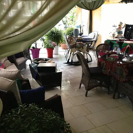 Bed & Breakfast Giardini Di Marzo Salerno