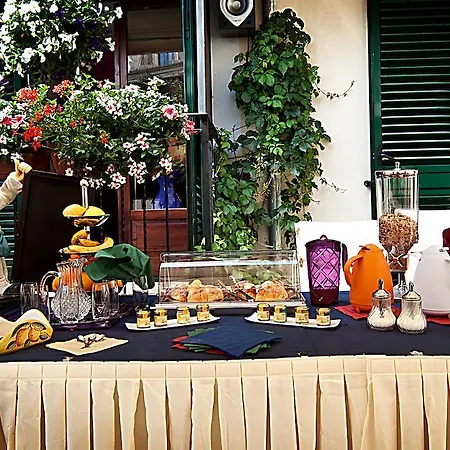 Bed & Breakfast Giardini Di Marzo 3*